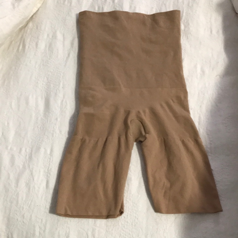 Spanx Nude shorts with tummy control